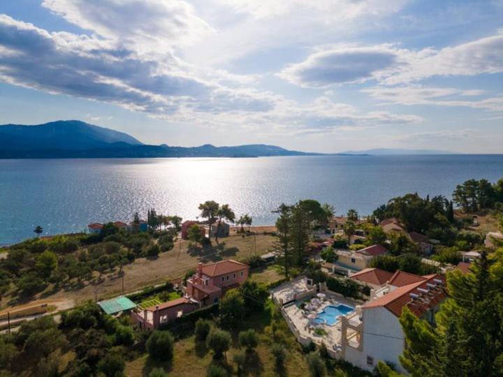 Diwani Luxury Villas Lixouri Bagian luar foto