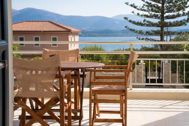 Diwani Luxury Villas Lixouri Bagian luar foto