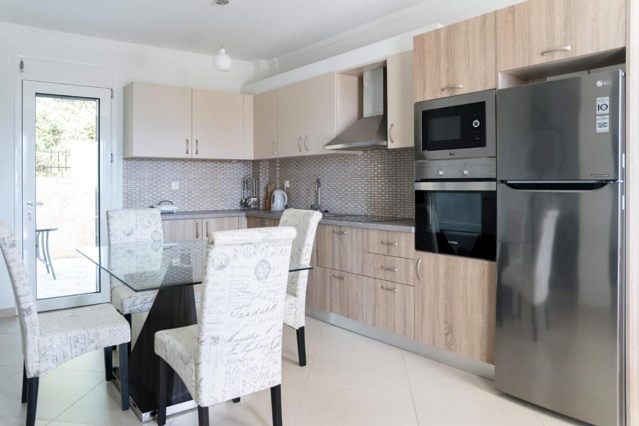 Diwani Luxury Villas Lixouri Bagian luar foto